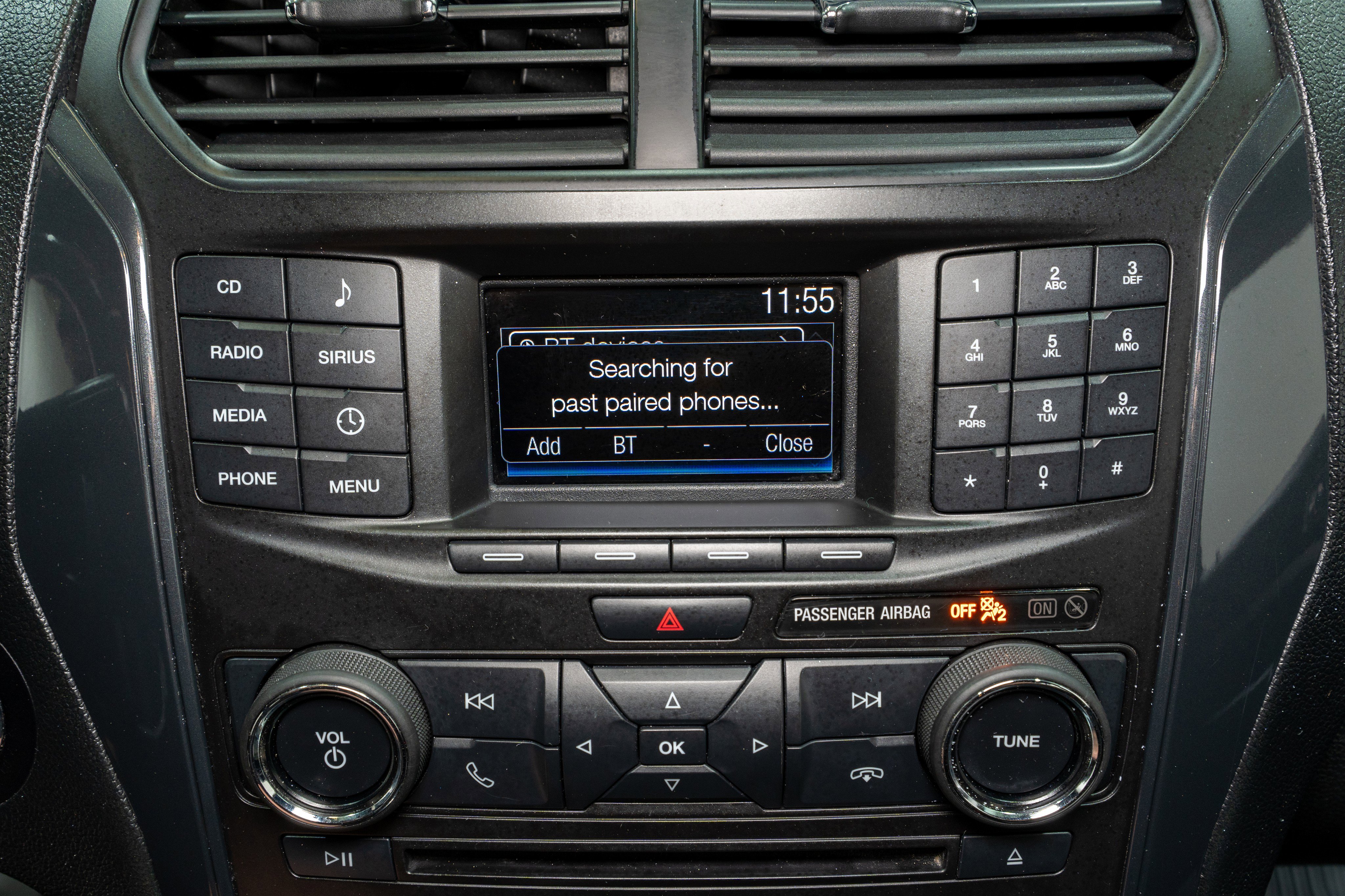 Used 2017 Ford Explorer XLT FWD image 16