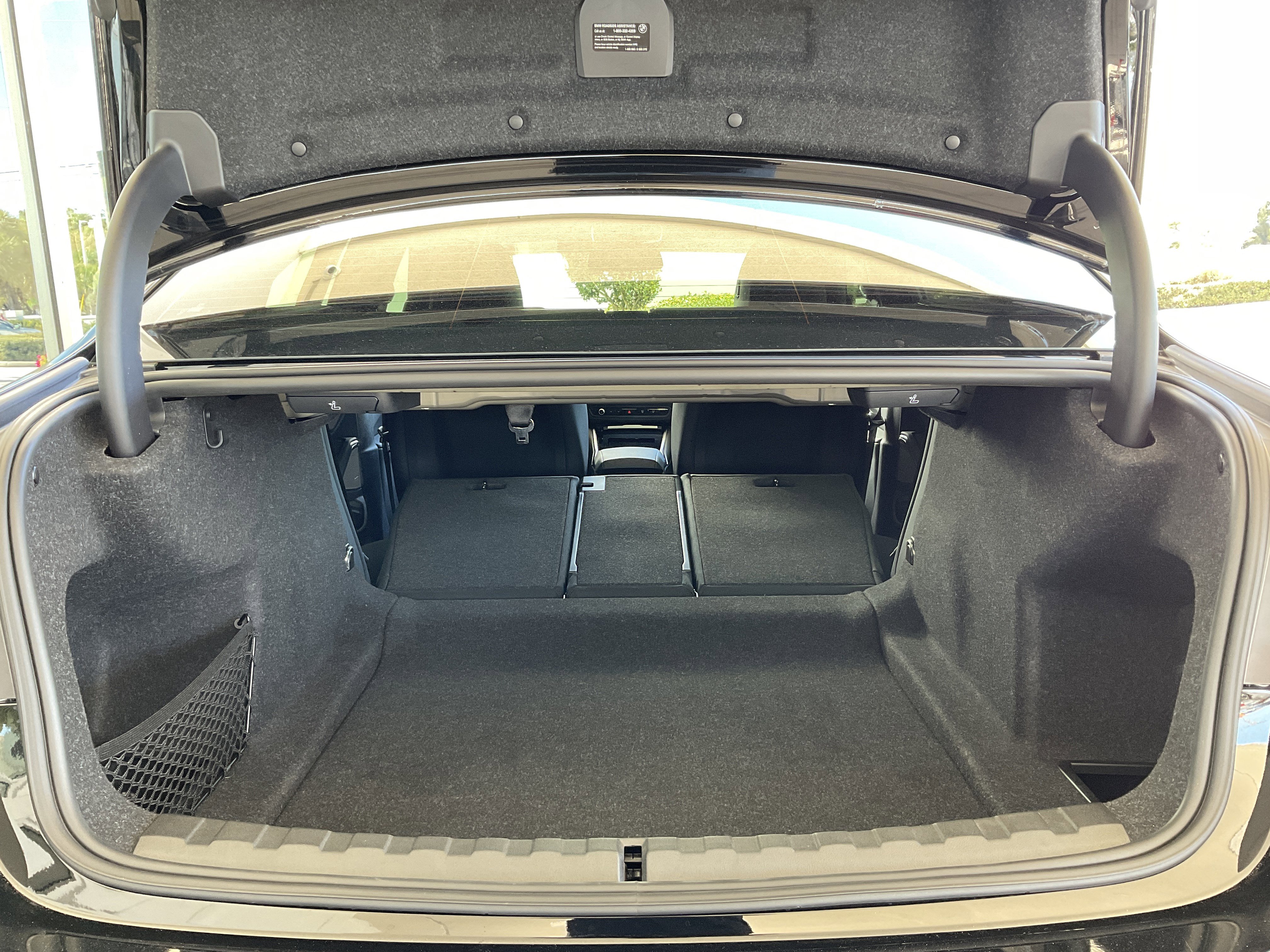 Certified 2025 BMW 330i Sedan image 31