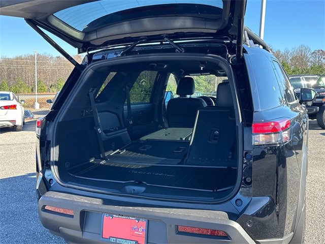 New 2025 Nissan Pathfinder Rock Creek image 13