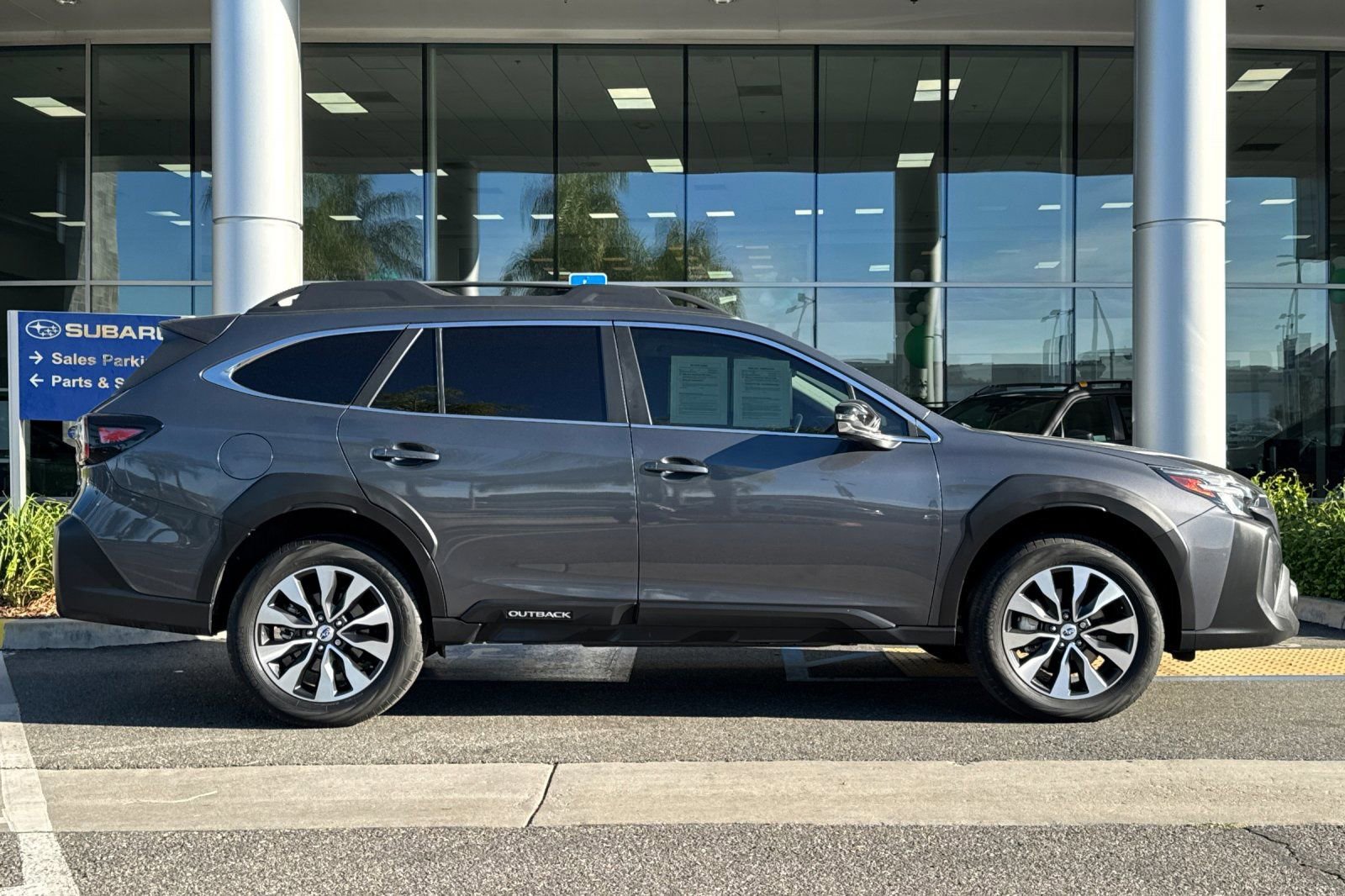 Certified 2024 Subaru Outback Limited image 3