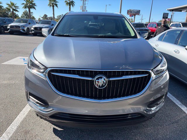 Used 2020 Buick Enclave Essence w/ Sound and Sites Package FWD image 3