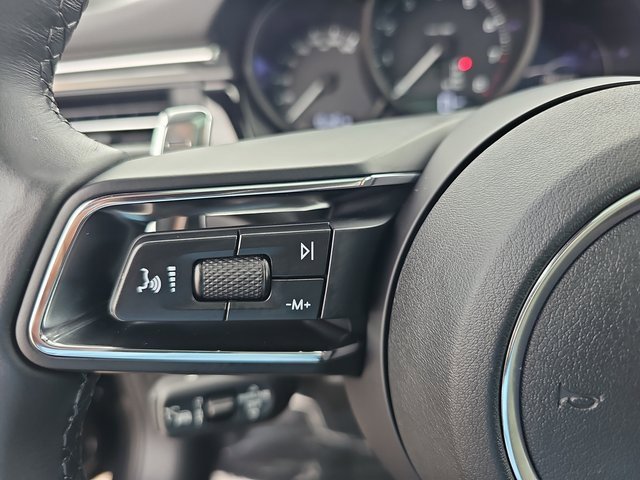 Used 2024 Porsche Macan image 17
