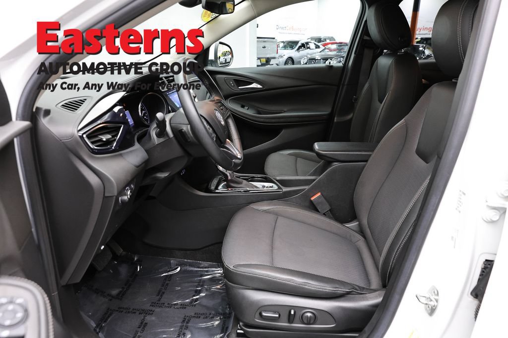 Used 2022 Buick Encore GX Preferred w/ Cold Weather Comfort Package FWD image 14