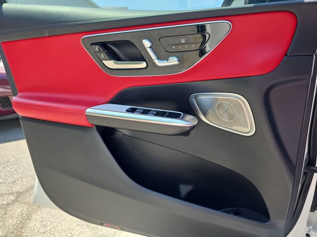 Used 2024 Mercedes-Benz GLC 43 AMG 4MATIC image 28