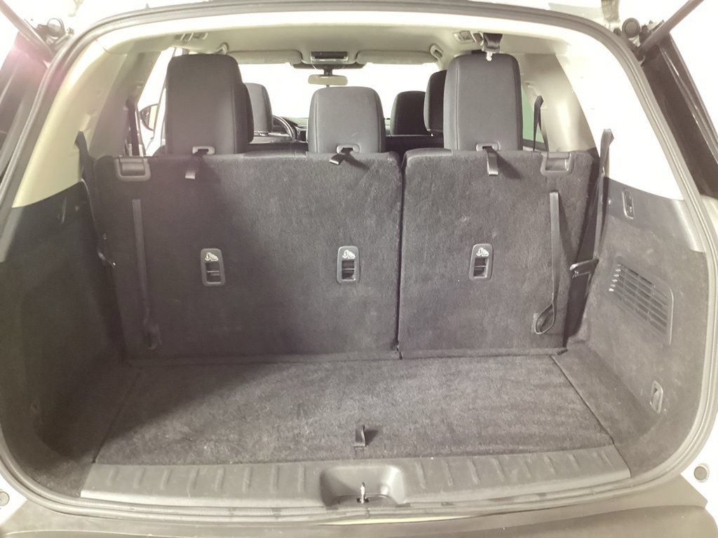 Used 2024 Nissan Pathfinder SV FWD image 24