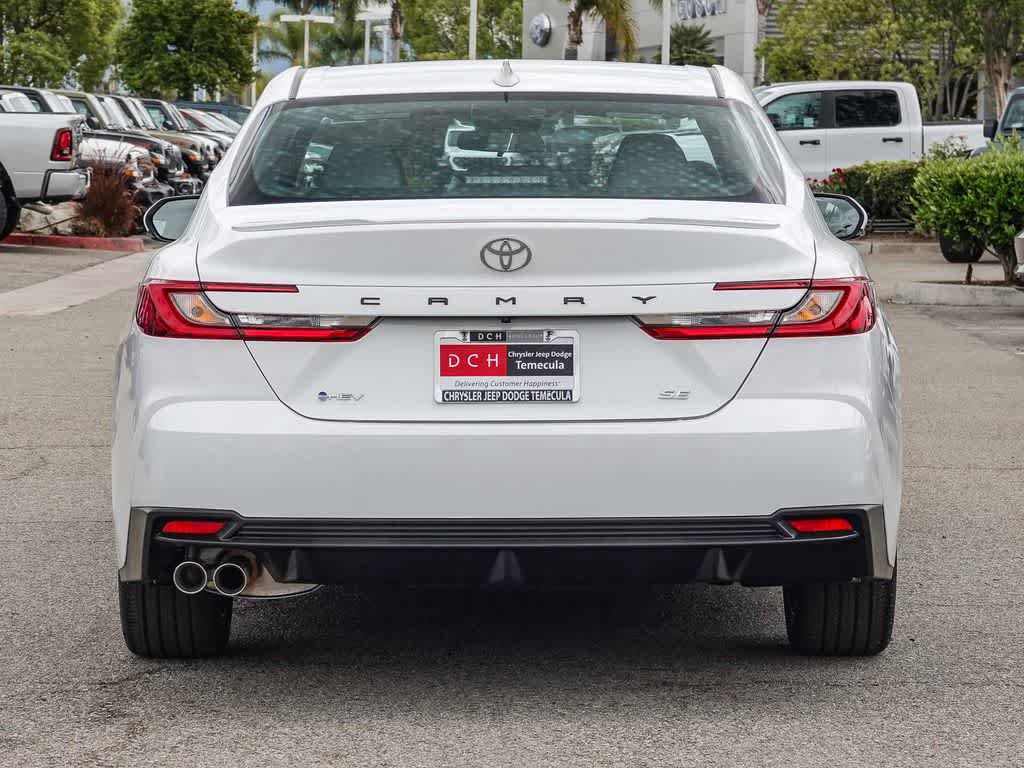 Used 2026 Toyota Camry SE FWD image 5