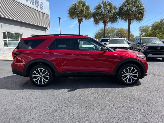 Used 2025 Ford Explorer ST-Line image 8