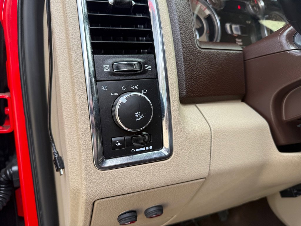 Used 2014 RAM 2500 Longhorn w/ Convenience Group image 19