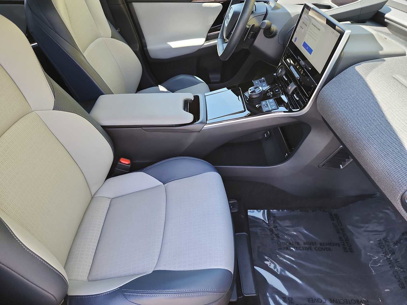 Used 2024 Subaru Solterra Touring image 18