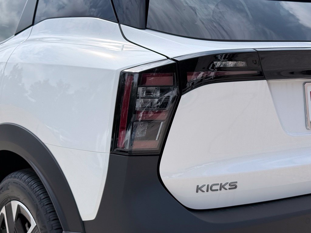 New 2026 Nissan Kicks SV w/ Cold Weather Package AWD/4WD image 7