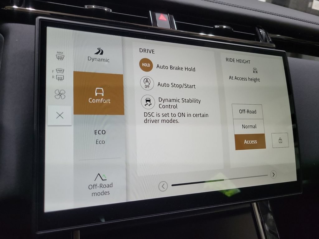 New 2026 Land Rover Range Rover Velar Dynamic SE AWD/4WD image 34
