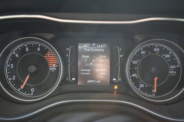 Used 2019 Jeep Cherokee Latitude Plus AWD/4WD image 21