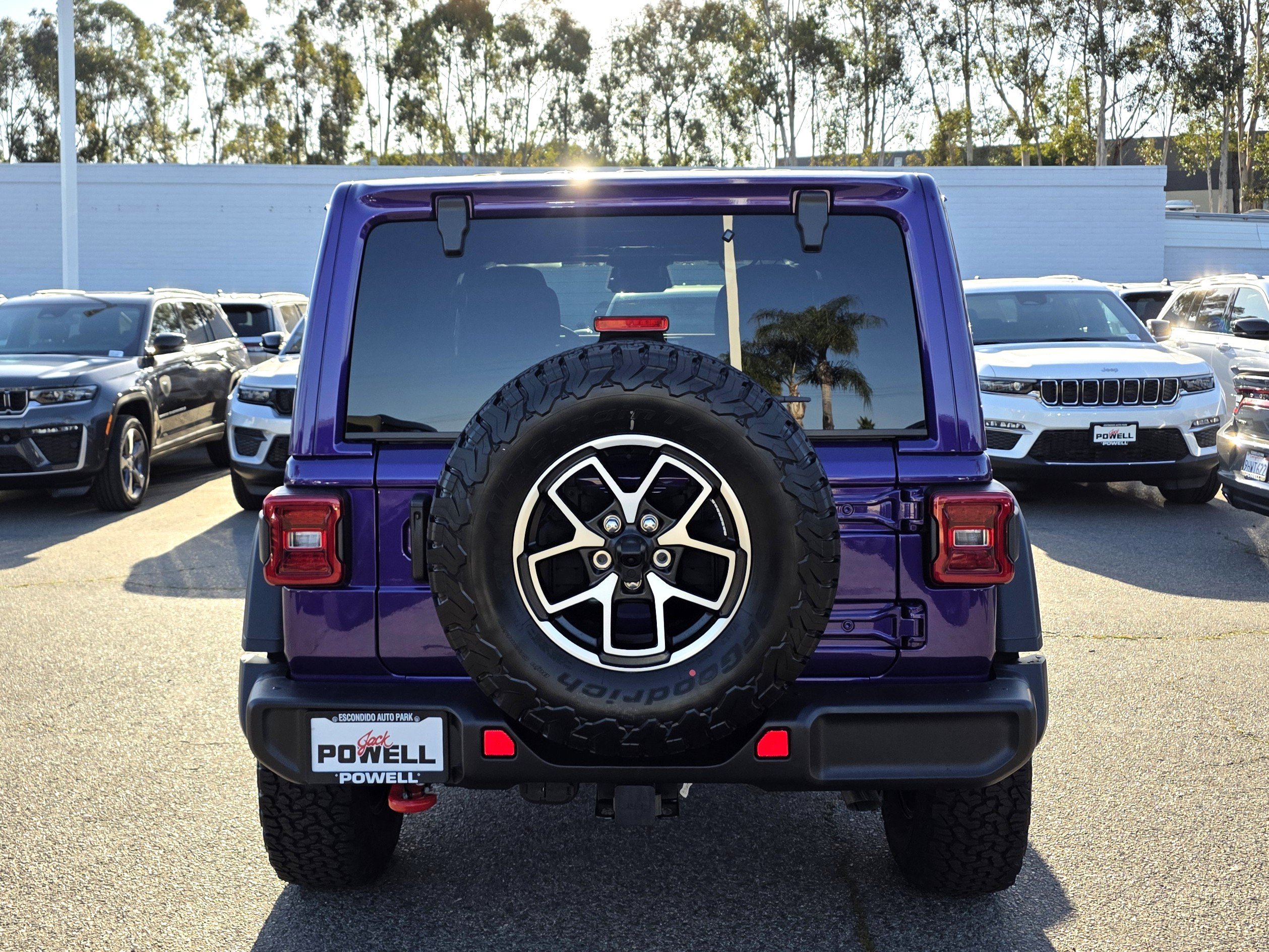 New 2026 Jeep Wrangler Unlimited Rubicon w/ Technology Group AWD/4WD image 4