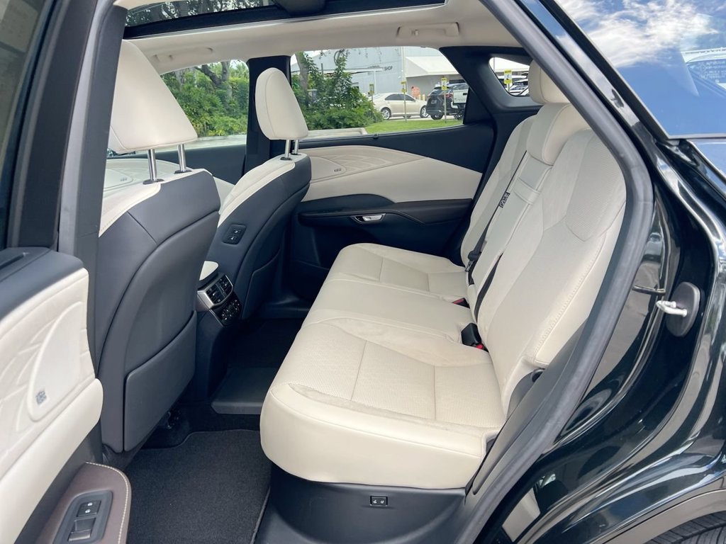 Certified 2025 Lexus RX 450h AWD w/ Convenience Package image 19