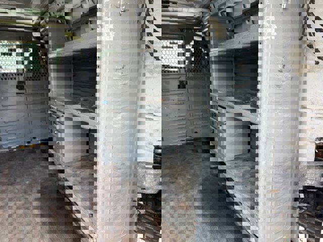 Used 2017 Chevrolet Express 2500 image 20