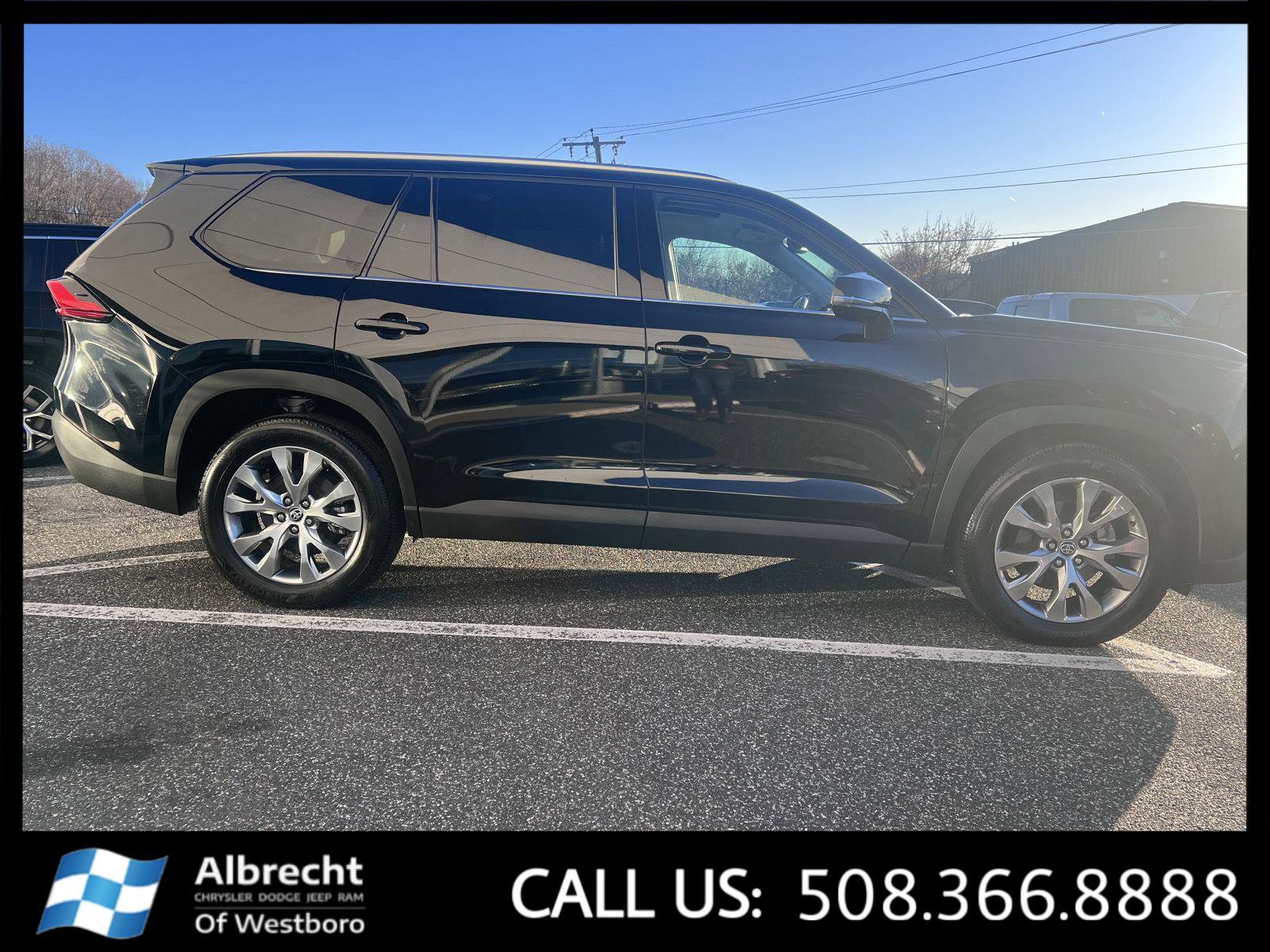 Used 2024 Toyota Grand Highlander Limited image 6