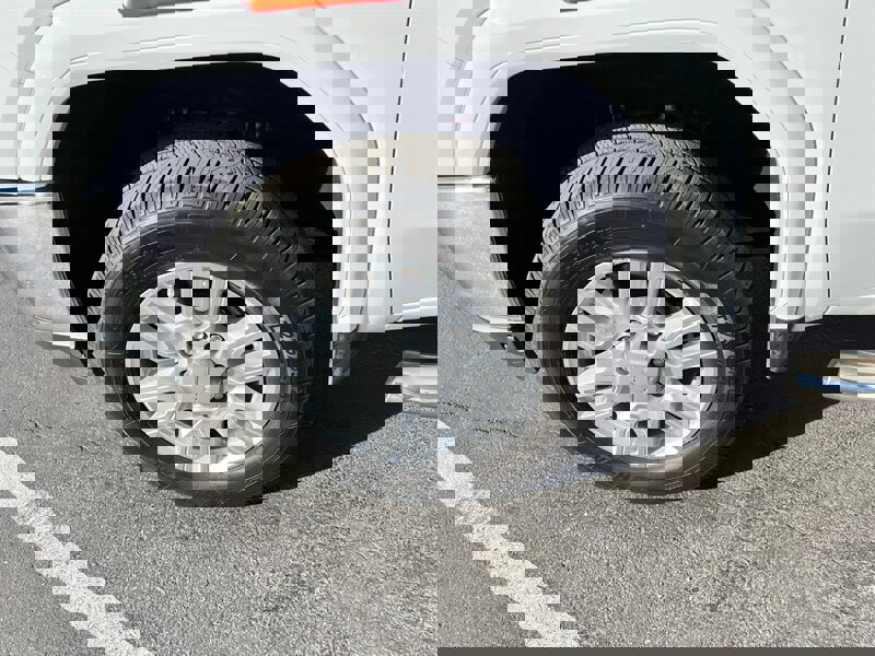 Used 2020 GMC Sierra 2500 SLT w/ Driver Alert Package I AWD/4WD image 19