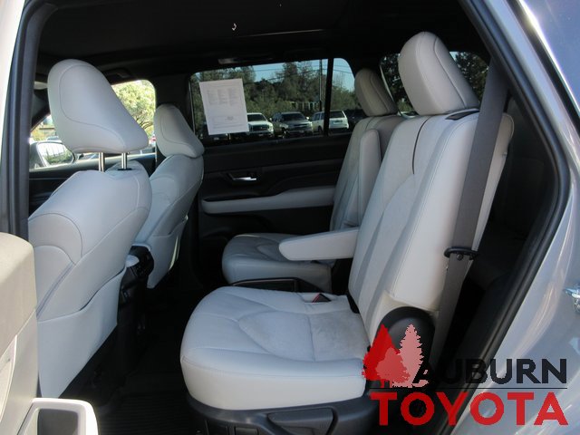 Certified 2025 Toyota Grand Highlander AWD Hybrid image 26
