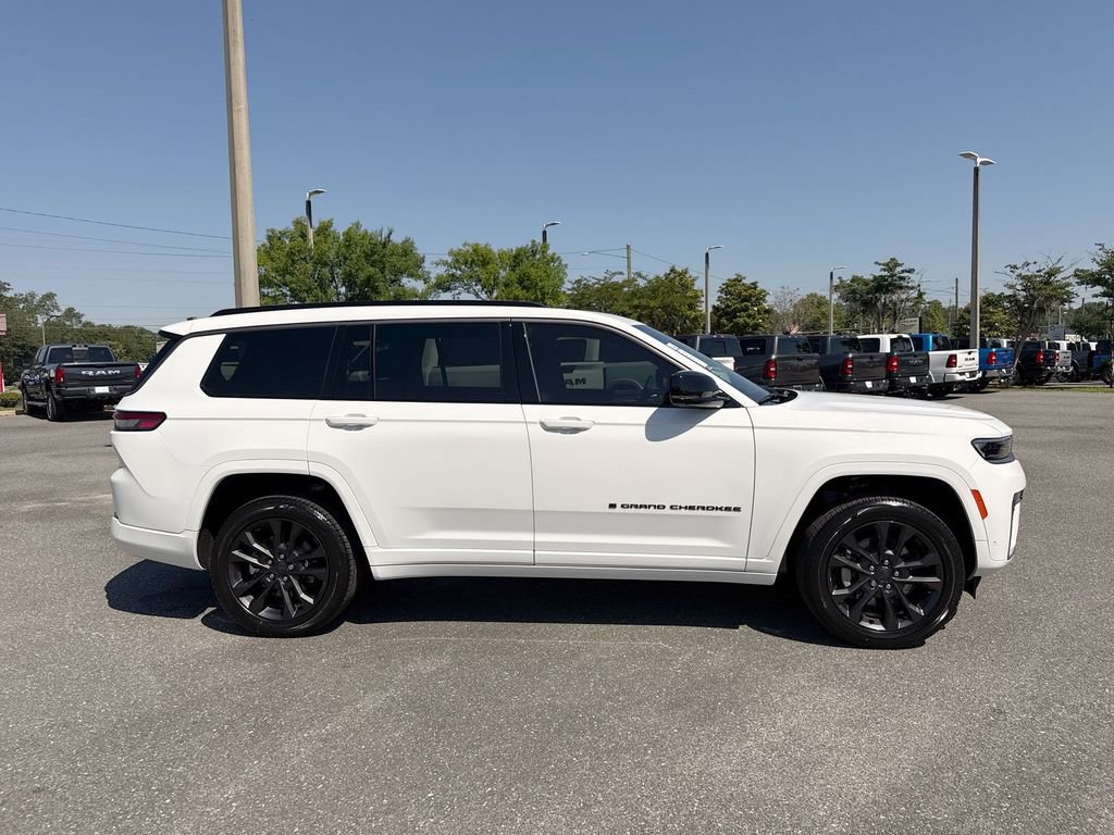New 2026 Jeep Grand Cherokee L Limited AWD/4WD image 2