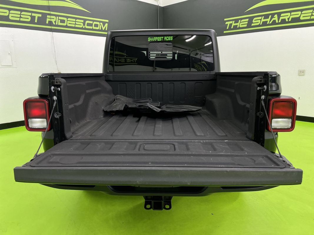 Used 2023 Jeep Gladiator Sport AWD/4WD image 9