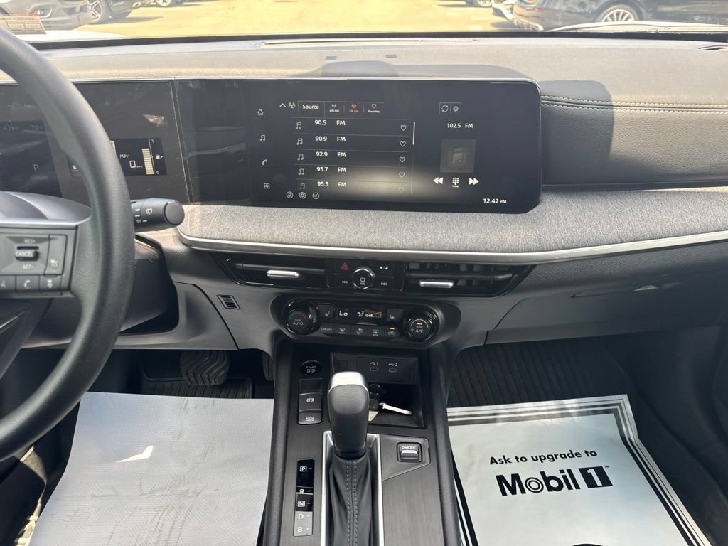 Certified 2026 Nissan Kicks SV w/ SV Premium Package AWD/4WD image 19
