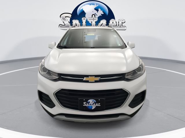 Used 2018 Chevrolet Trax LT w/ LT Convenience Package image 3
