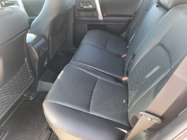 Used 2022 Toyota 4Runner Limited AWD/4WD image 23