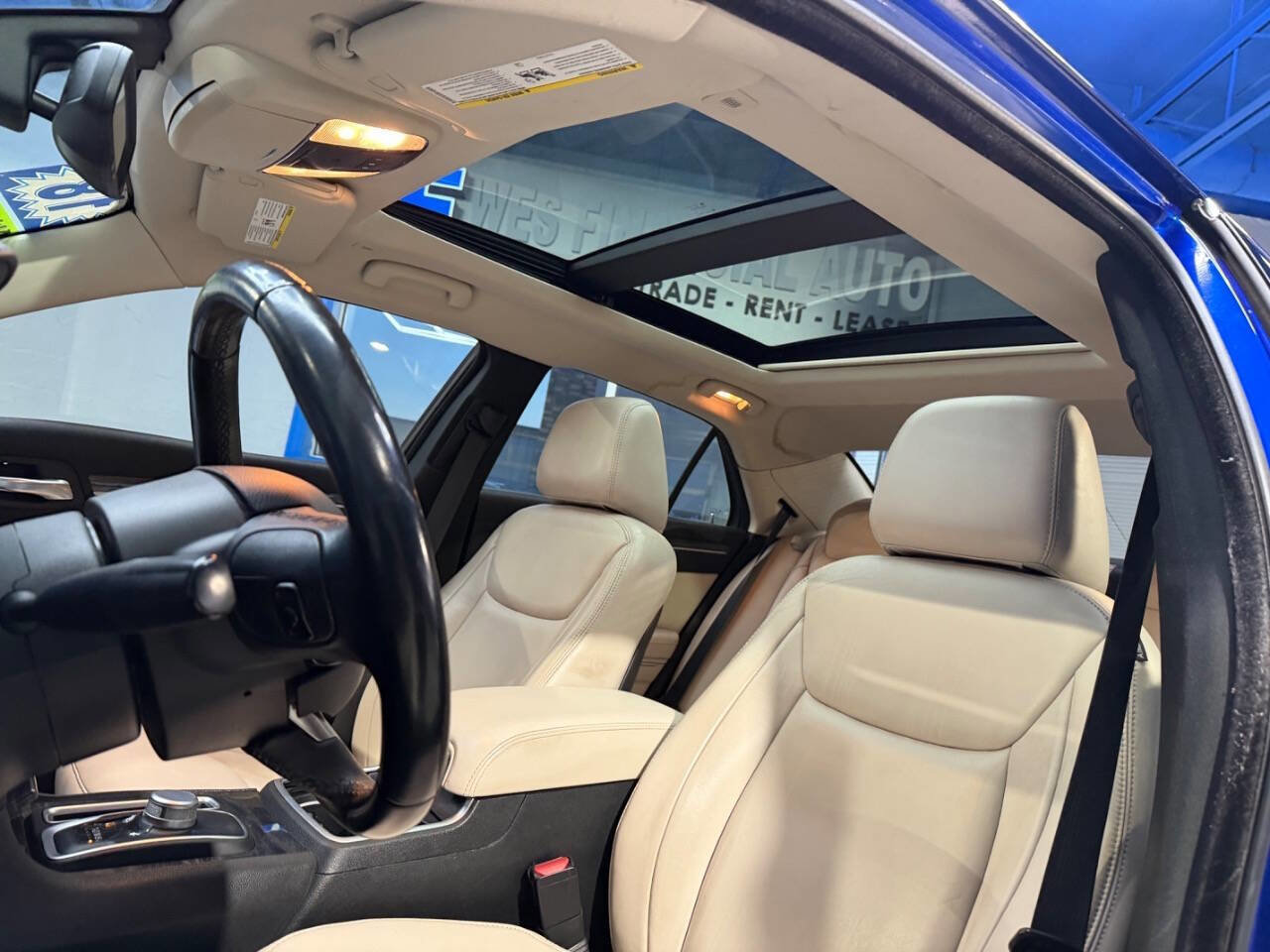 Used 2018 Chrysler 300 Touring L AWD/4WD image 16