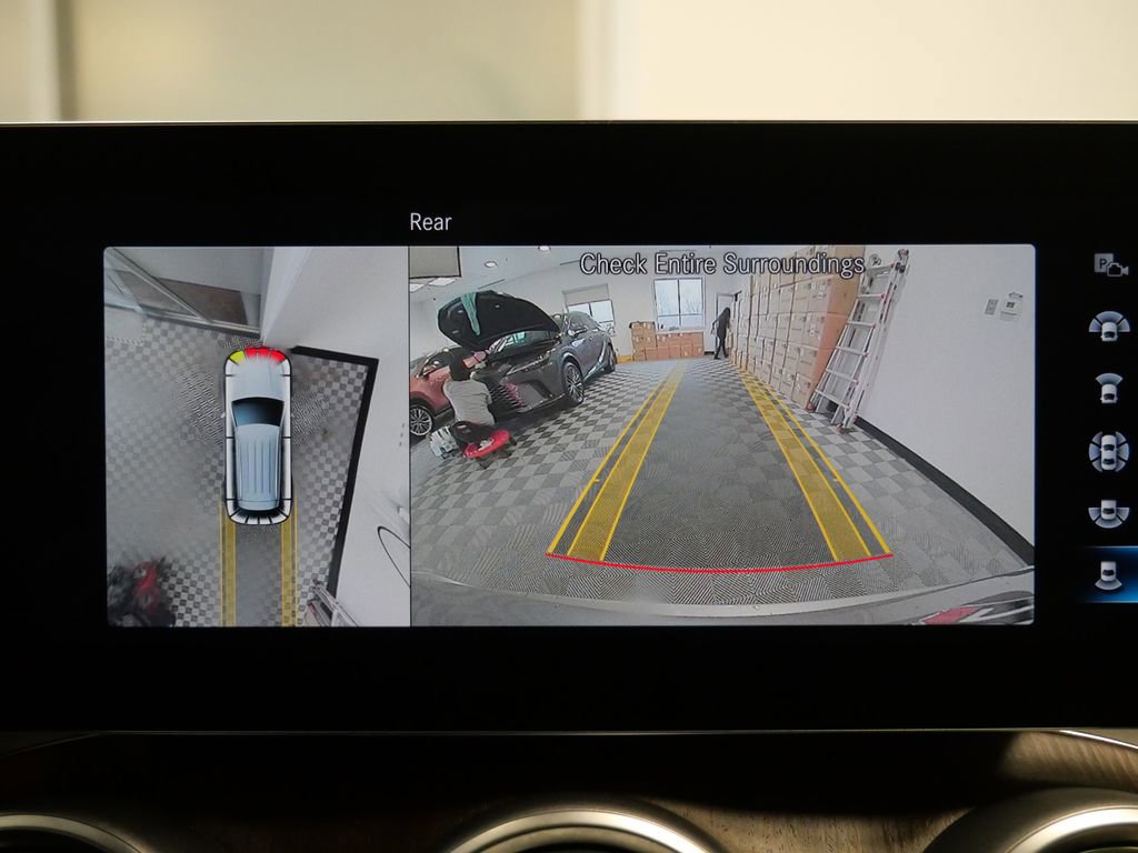 Used 2022 Mercedes-Benz GLC 300 4MATIC image 22