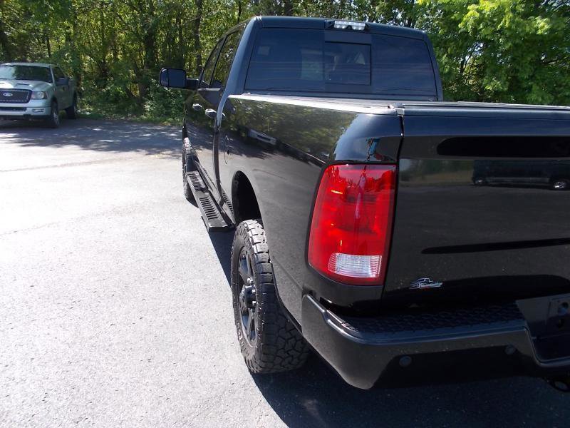 Used 2016 RAM 2500 Lone Star w/ Black Appearance Group AWD/4WD image 4