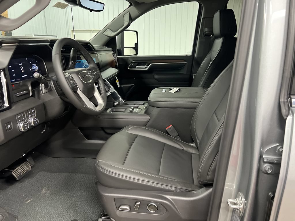 New 2026 GMC Sierra 2500 Denali w/ Denali Reserve Package AWD/4WD image 12