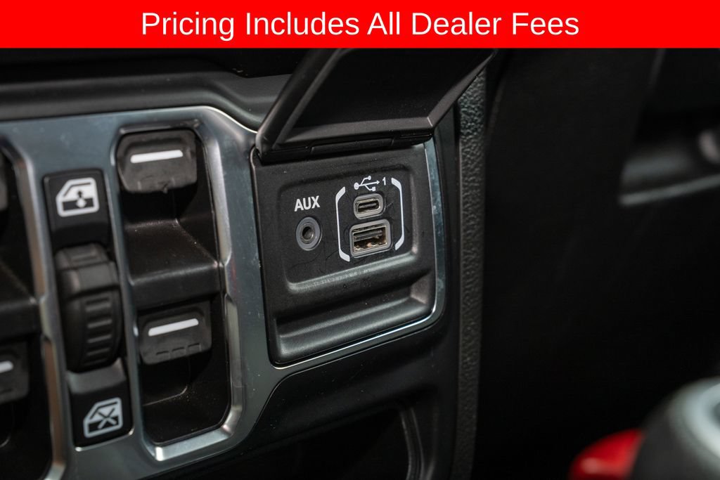 Used 2023 Jeep Gladiator Overland AWD/4WD image 16