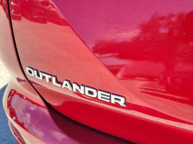 Used 2024 Mitsubishi Outlander SE AWD/4WD image 7