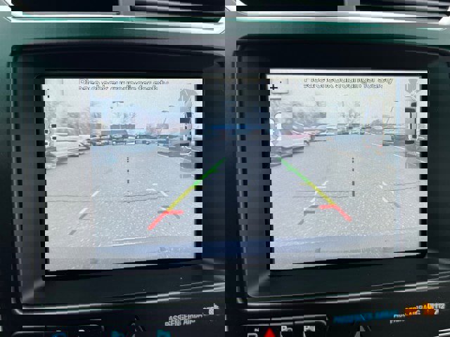 Used 2017 Ford Explorer Platinum image 16