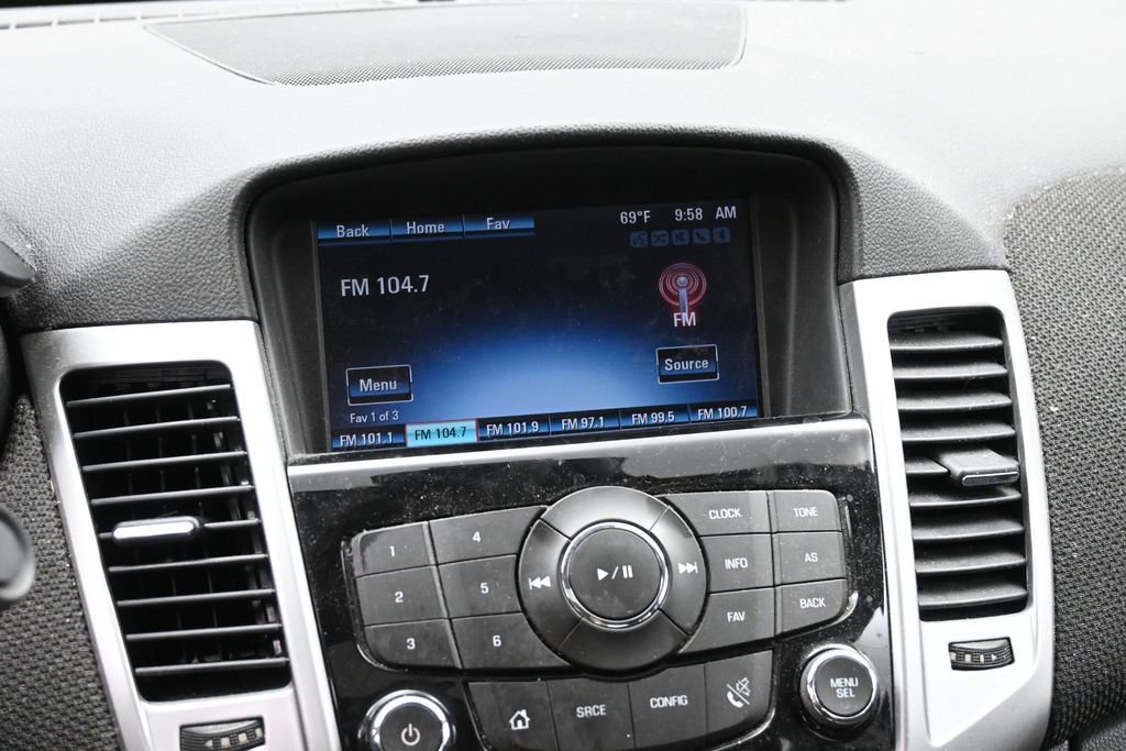 Used 2014 Chevrolet Cruze LT w/ All-Star Edition FWD image 11