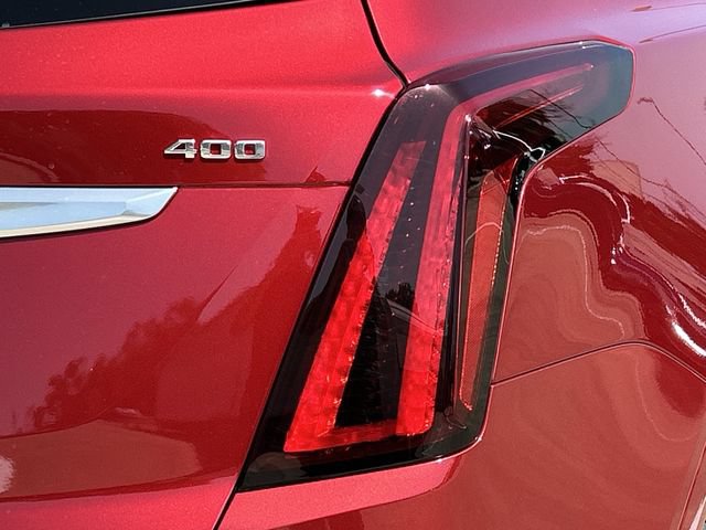 Used 2025 Cadillac XT5 Premium Luxury w/ Technology Package FWD image 8
