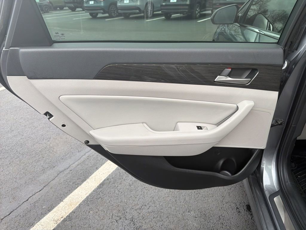 Used 2019 Hyundai Sonata Limited w/ Cargo Package image 21