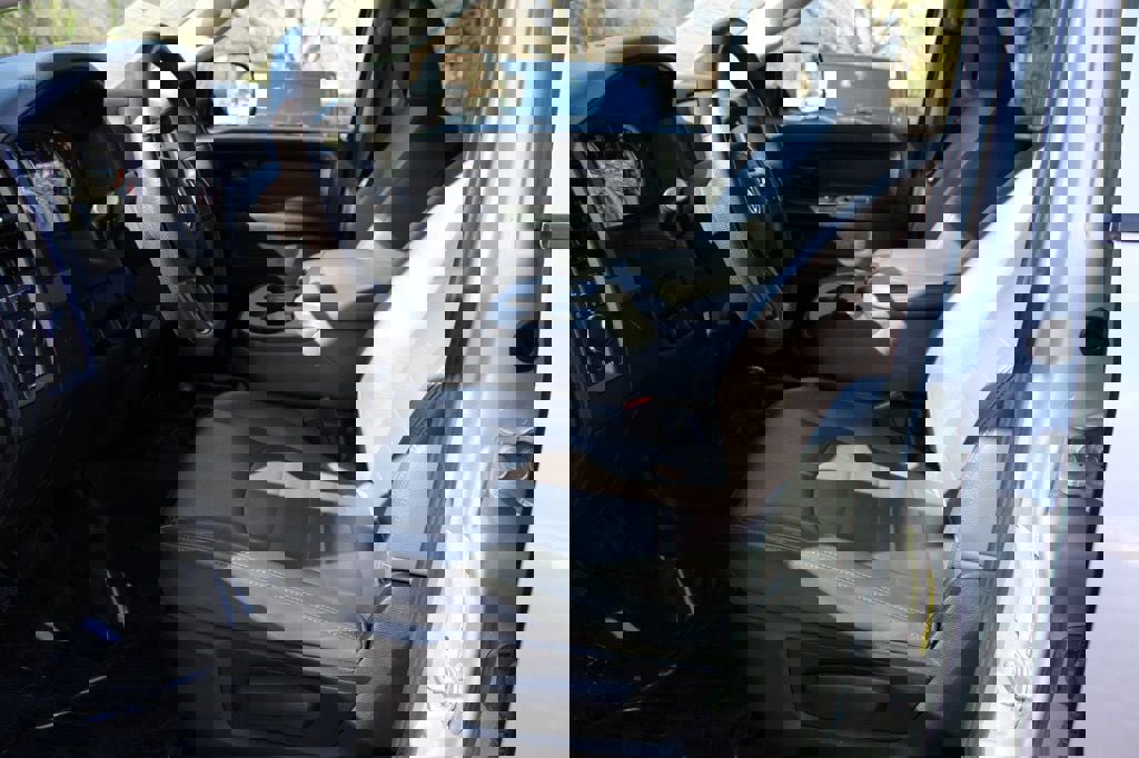 Used 2018 RAM 2500 Tradesman w/ Chrome Appearance Group image 12