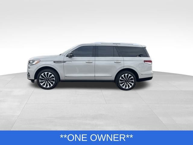 Certified 2024 Lincoln Navigator Reserve AWD/4WD image 3