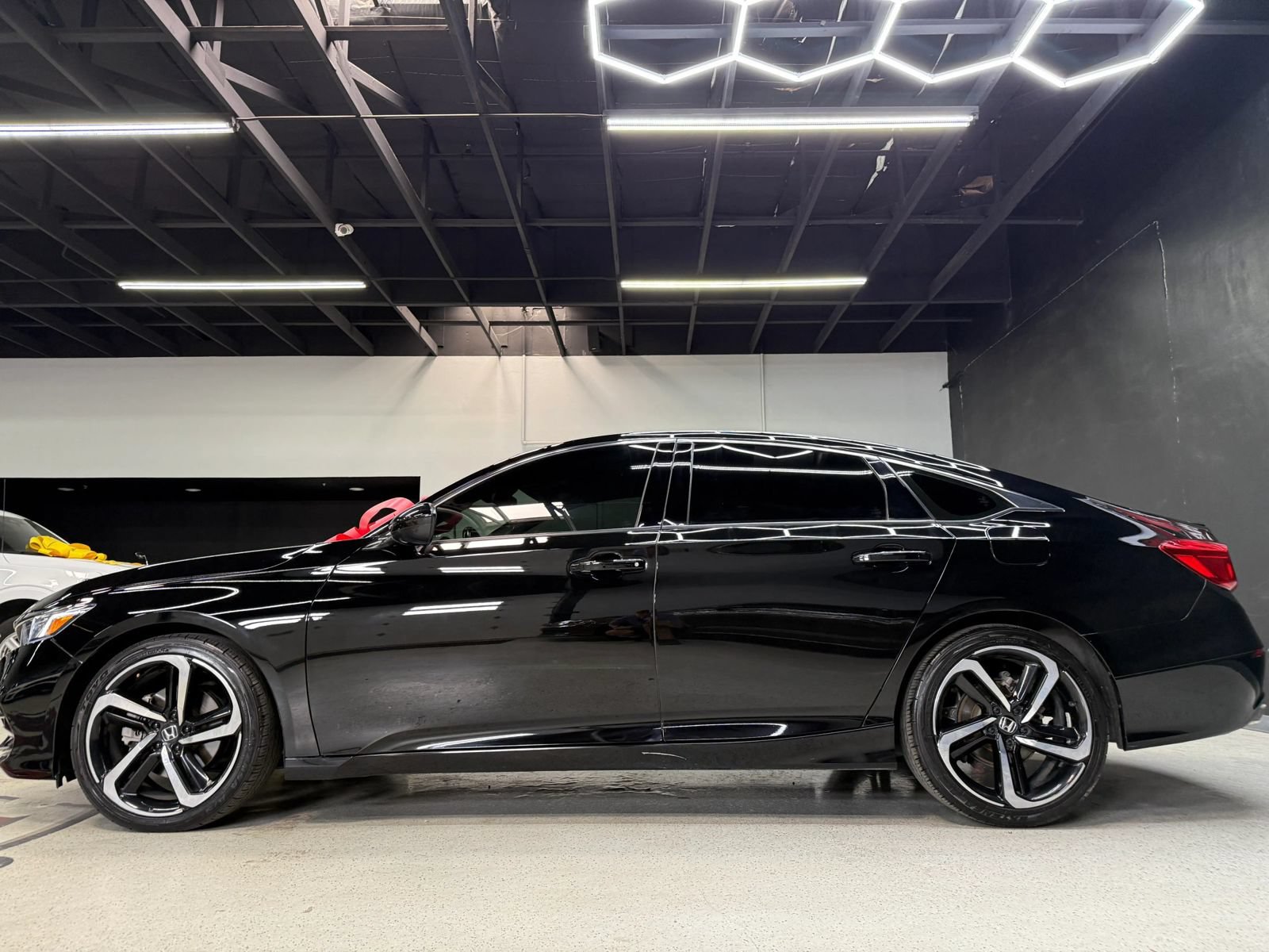 Used 2022 Honda Accord Sport Special Edition image 16
