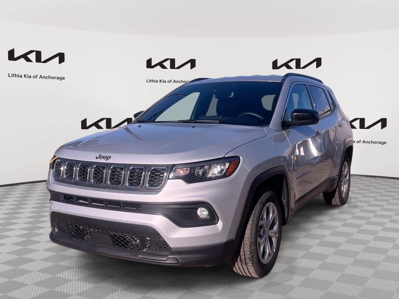 Used 2024 Jeep Compass Latitude