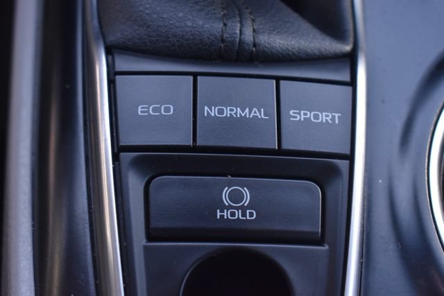 Used 2020 Toyota Camry XLE FWD image 30