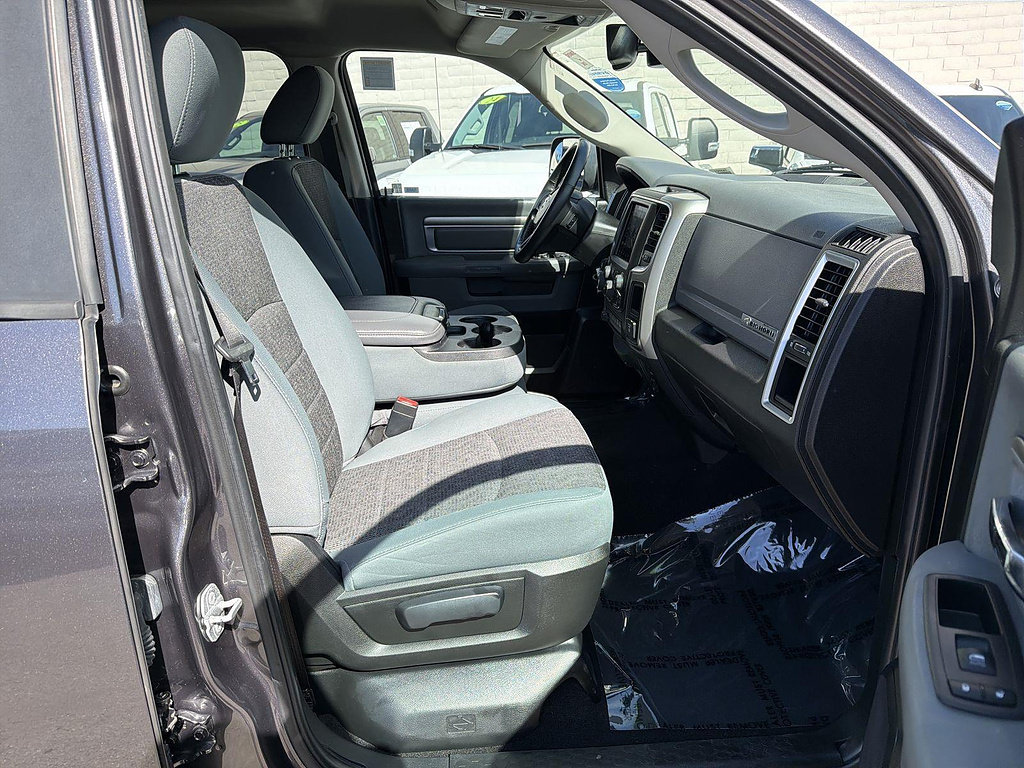 Used 2018 RAM 1500 Big Horn RWD image 26