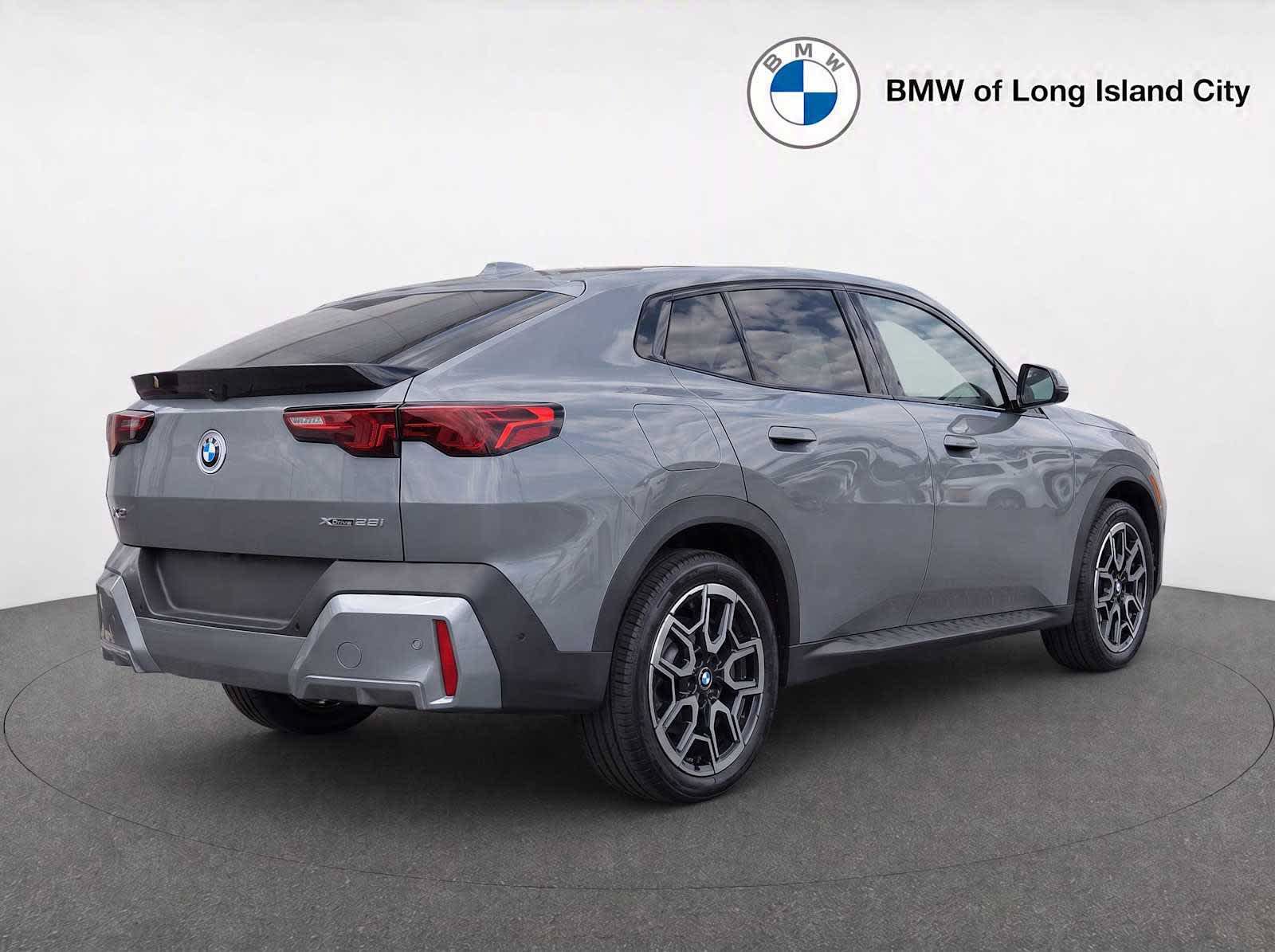New 2026 BMW X2 xDrive28i w/ Technology Package AWD/4WD image 7
