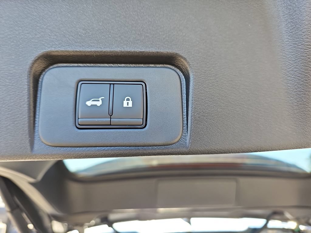 New 2026 Nissan Rogue Dark Armor FWD image 17