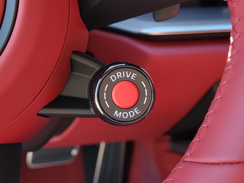 Certified 2025 Porsche 911 Carrera RWD image 41