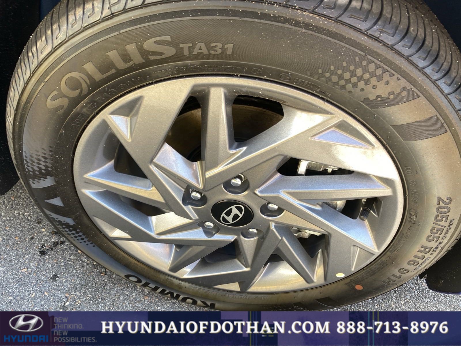 Certified 2024 Hyundai Elantra SEL image 20