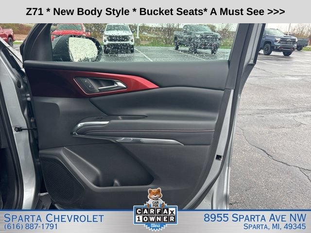 Used 2025 Chevrolet Traverse Z71 AWD/4WD image 20
