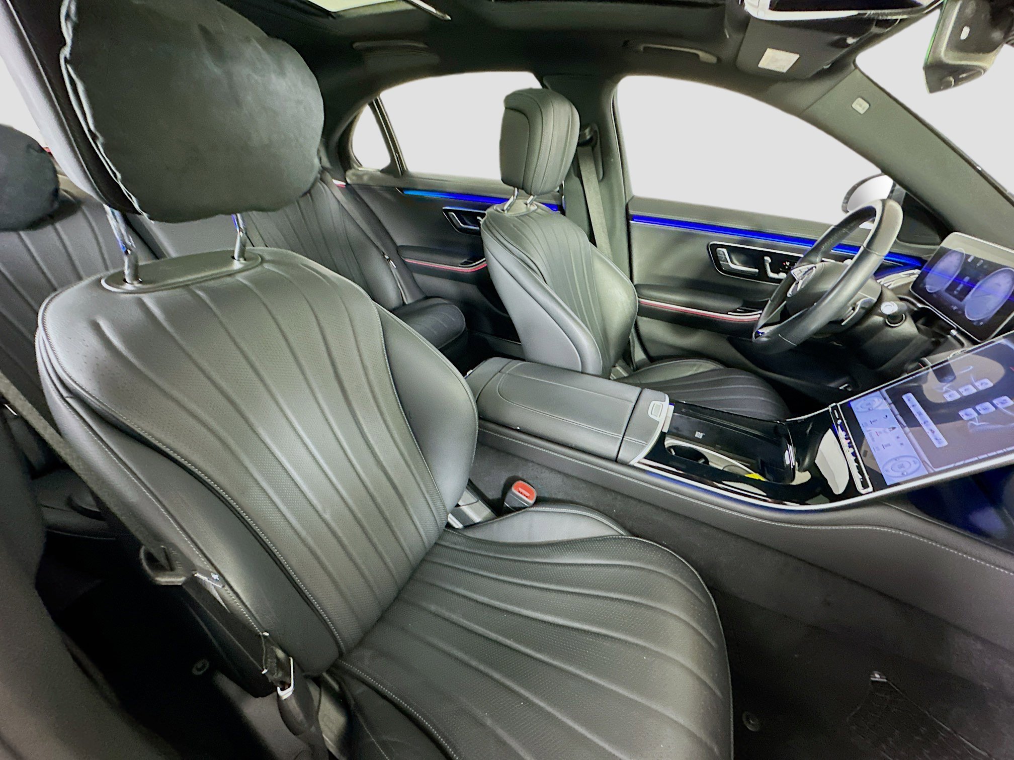 Certified 2022 Mercedes-Benz S 500 4MATIC w/ AMG Line Package image 36