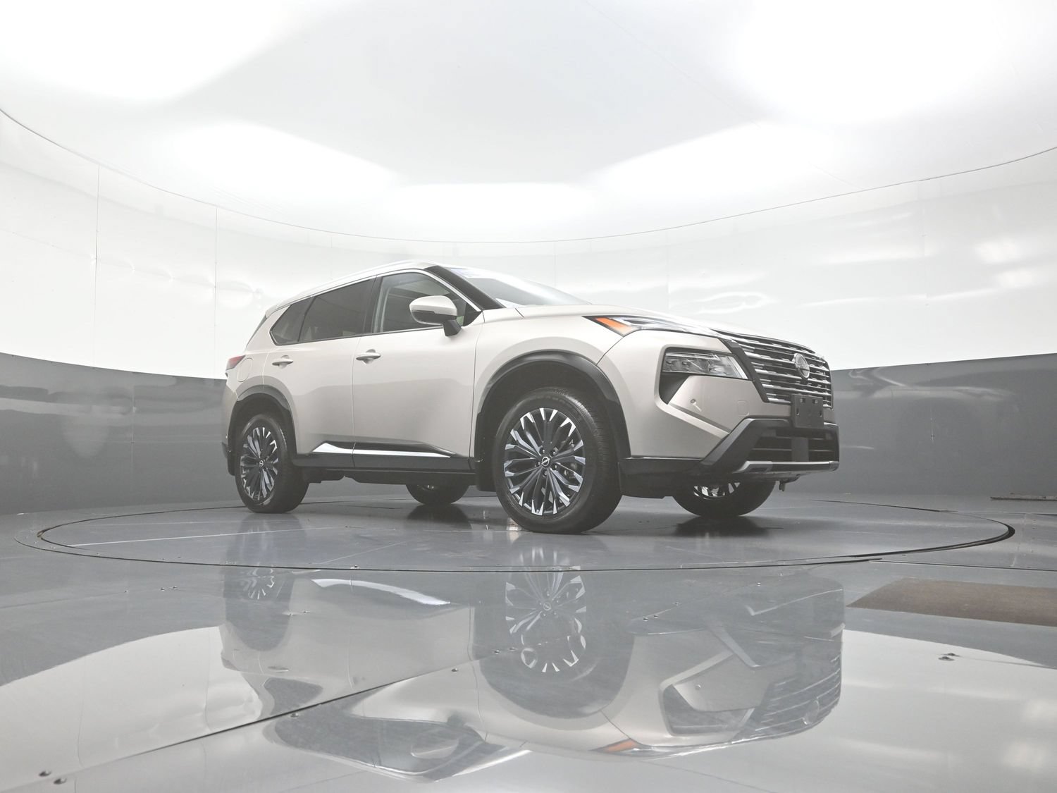 Used 2024 Nissan Rogue Platinum AWD/4WD image 9